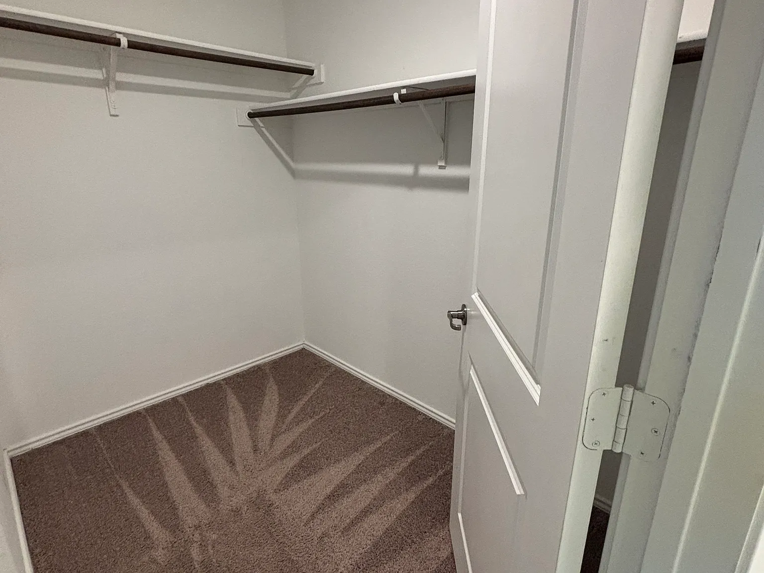 4 bed, 1627 sqft, $1,800 — Photo 2