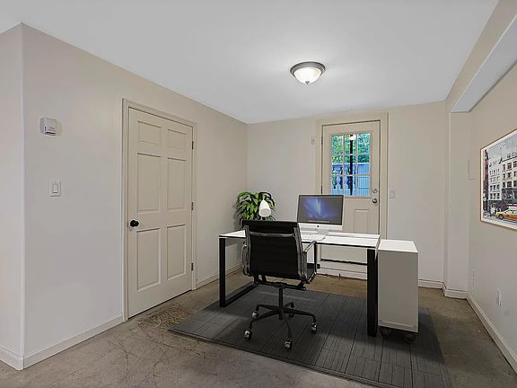 5th image of 111 Wolcott St #1