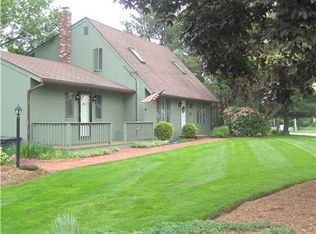 28 Steere Rd, Smithfield, RI 02828