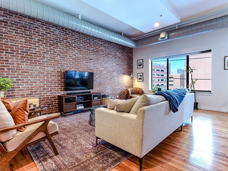 70 W 6th Ave #207 — Photo 6