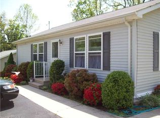 5 High Ridge Cir, Uncasville, CT 06382