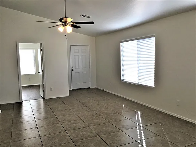 15872 W Adams St — Photo 5