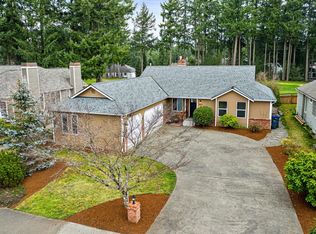26030 Lake Wilderness Country Club Dr SE #C, Maple Valley, WA 98038