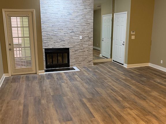 Spacious Open Floor Plan 