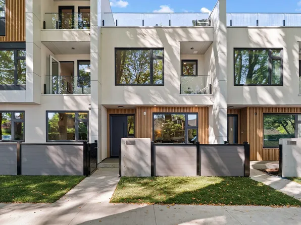 1491 Devonshire Cres #3, Vancouver, BC V6H 2G5