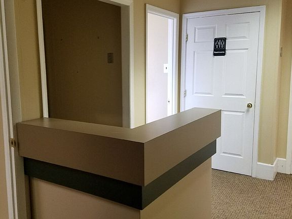 2nd image of 46940 S Shangri La Dr Ste 15