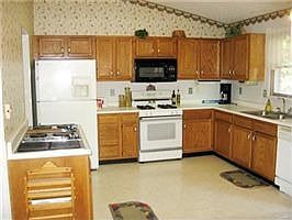 Gas range and Jennaire grill