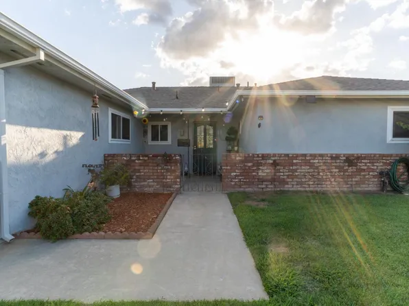 2869 Hillcrest St, Atwater, CA 95301