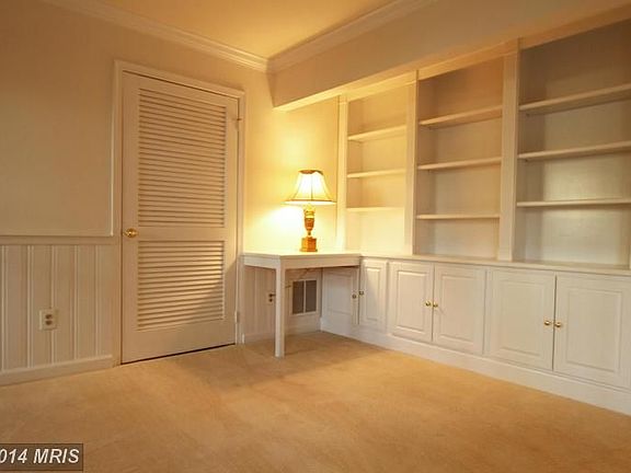4th image of 6833 McLean Province Cir