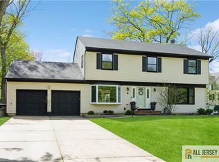 3 Alexander Rd, East Brunswick, NJ 08816