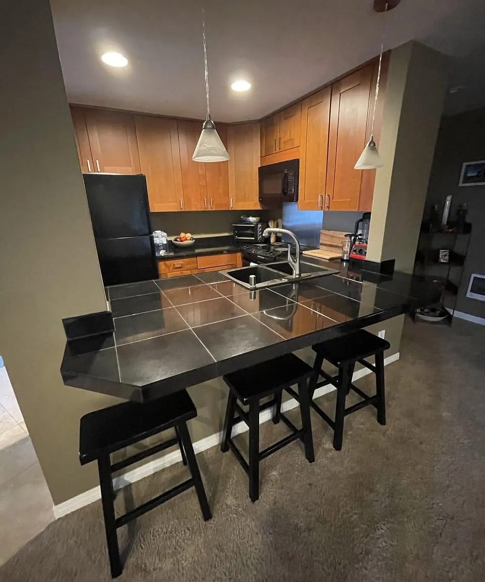2 bed, 1.5 bath, 996 sqft, $2,900 — Photo 3