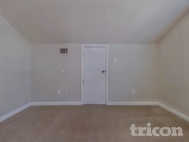 2345 Iron Horse Dr — Photo 6