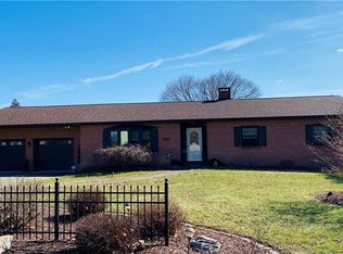 1142 Crawford Ave, Vandergrift, PA 15690