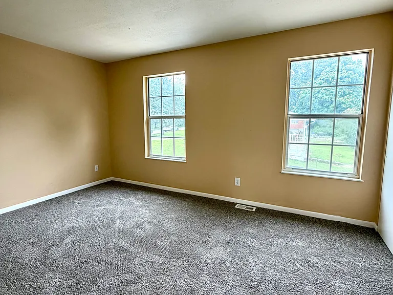 190 Dell St #3 — Photo 8