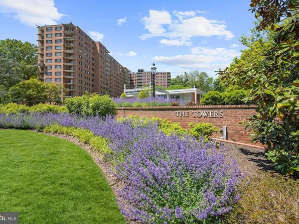 4201 Cathedral Ave NW APT 905W, Washington, DC 20016