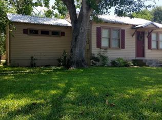 620 E North Main St, Flatonia, TX 78941