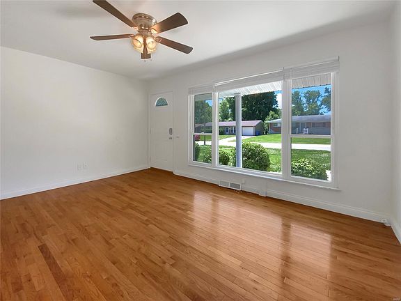 2nd image of 1525 Keeven Ln