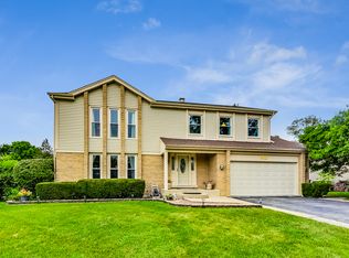 912 W Nichols Rd, Arlington Heights, IL 60004