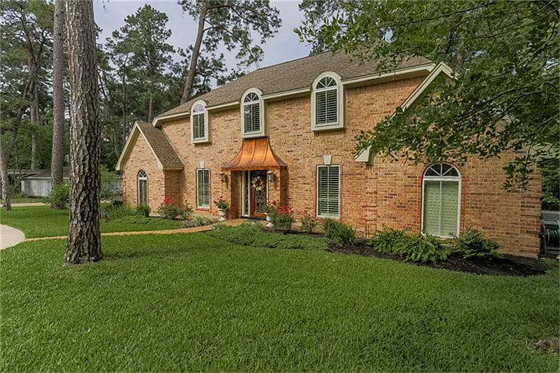 Large corner lot with great curb appeal