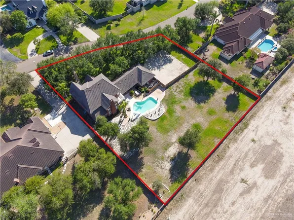 2405 El Encino Dr, Mission, TX 78573