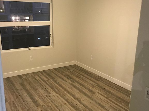 5th image of 451 N 10th Ave #512