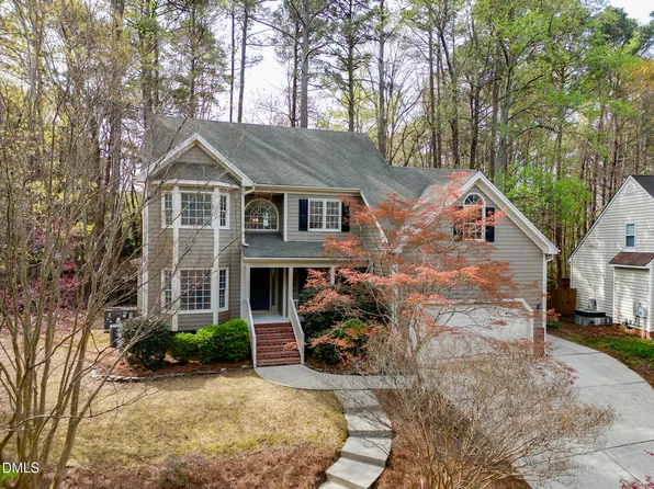 4129 Mittglen Ln, Cary, NC 27518