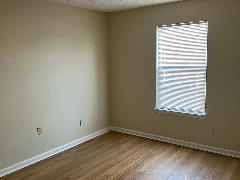 5807 Jackie Ln — Photo 12