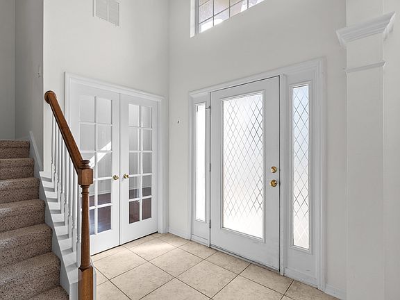 4th image of 6610 Portland Oak Ct