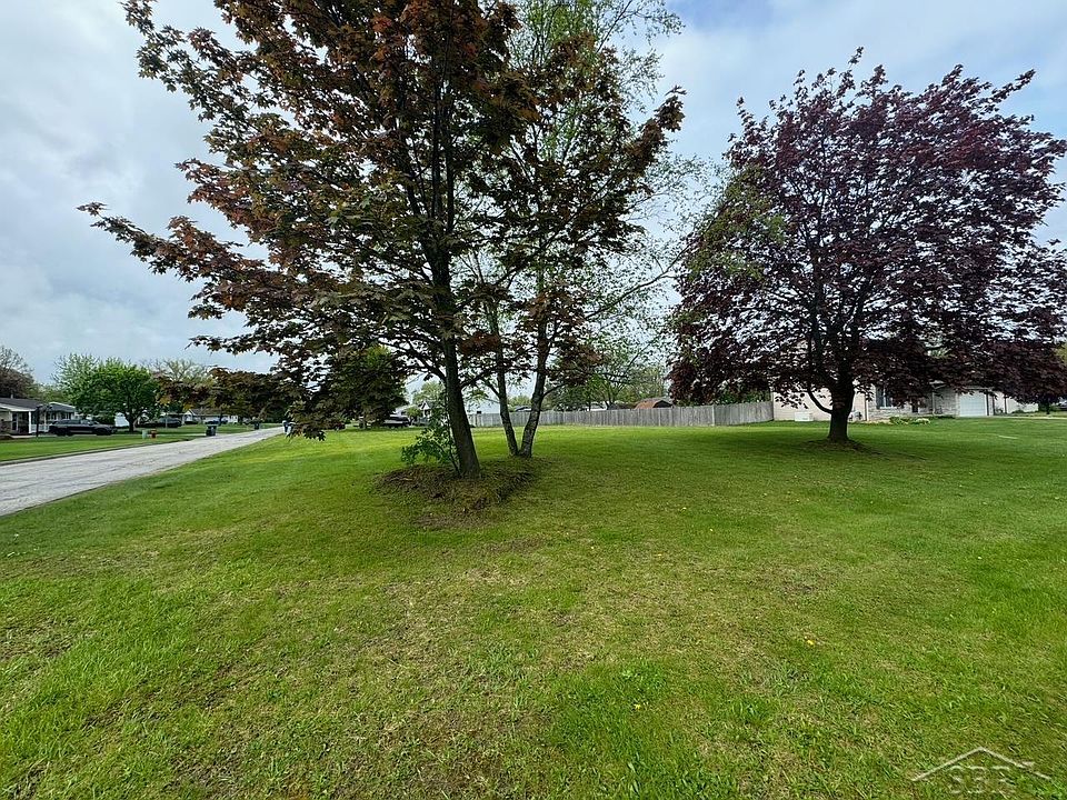 2nd image of 3425 Bramble Dr