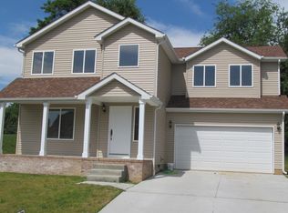 352 Oakwood Rd, Culloden, WV 25510