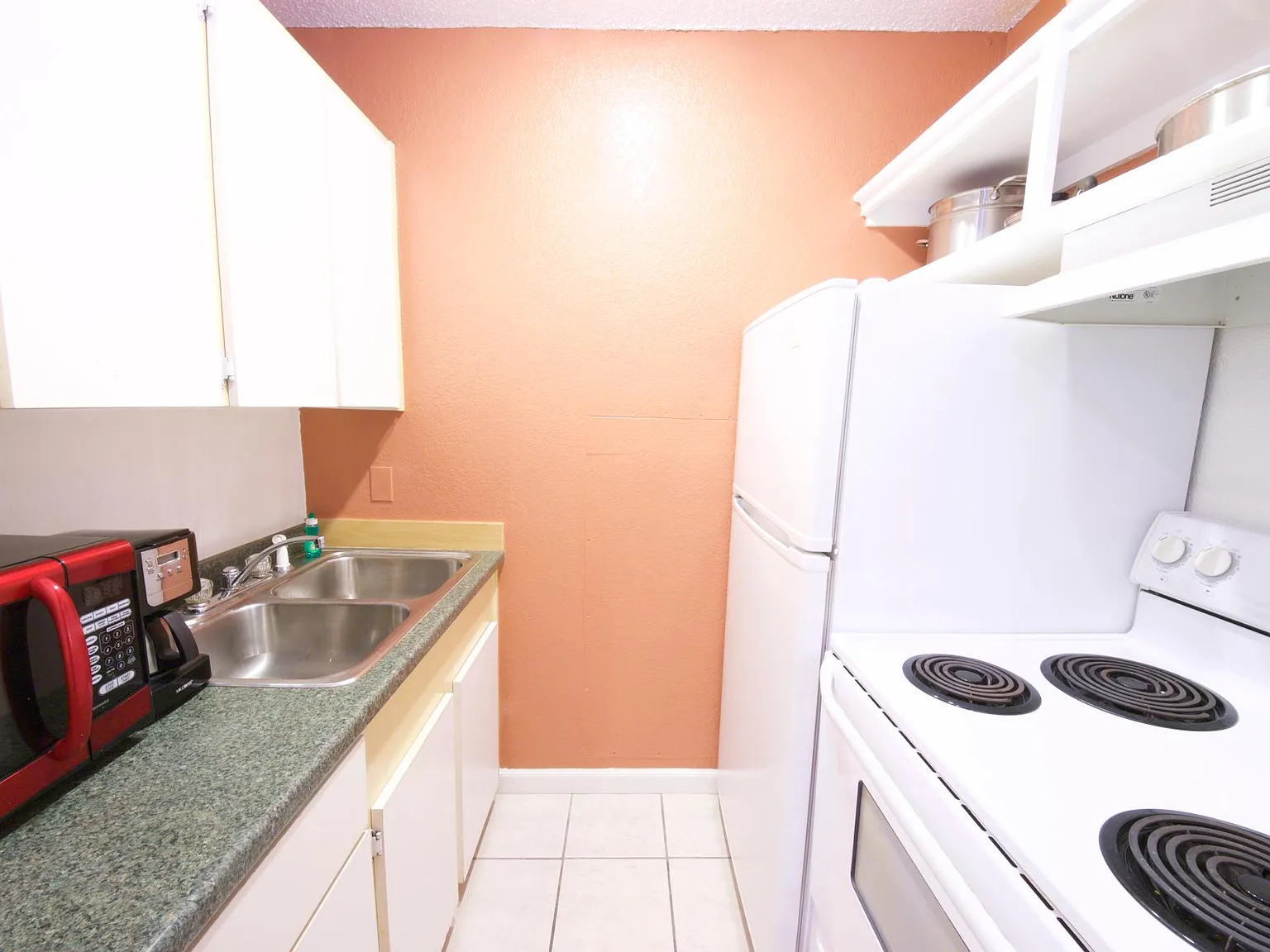 1 bed, 300 sqft, $1,495 — Photo 4