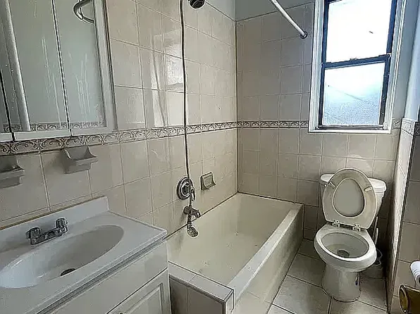 1629 W 10th St #4B, Brooklyn, NY 11223
