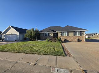 1182 Woodbridge Ct, Sidney, NE 69162