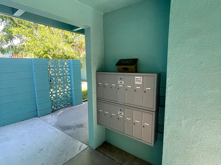Tully Rd Apts — Photo 19