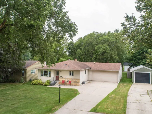 1219 N Lake St, Fergus Falls, MN 56537