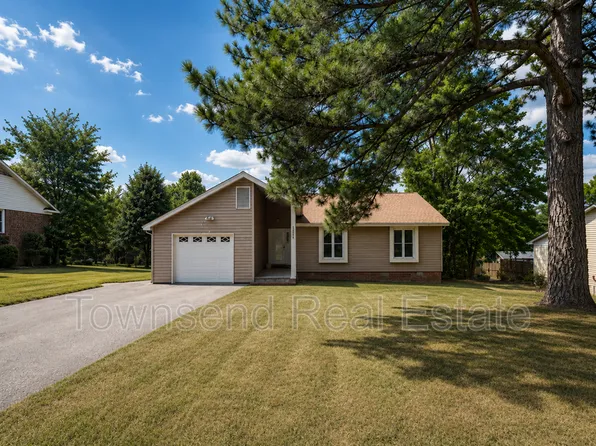 5214 Rockingham Rd, Fayetteville, NC 28311