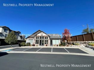10334 S Beetdigger Blvd, Sandy, UT 84070