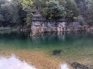 1100 Hattie Rd, Willow Springs, MO 65793