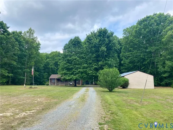 2715 Bethany Church Rd, Bumpass, VA 23024