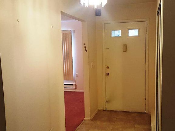 2nd image of 81 Gladiola Ct #1000