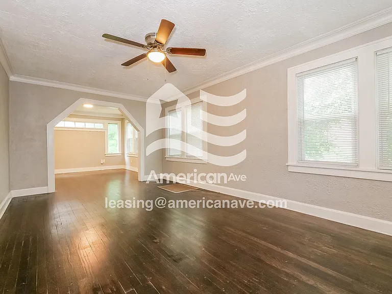 599475_003_wm_-_living_room_13005059.jpg