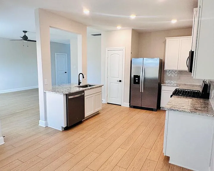 1320 Windermere Way — Photo 15