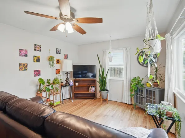 4131 Cornell St, Des Moines, IA 50313