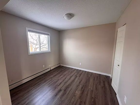 5th image of 15525 103rd Ave NW #304