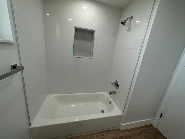 1400 SW 27th Ave #703 — Photo 4