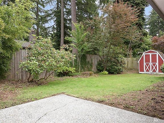 3rd image of 2454 160th Ave NE