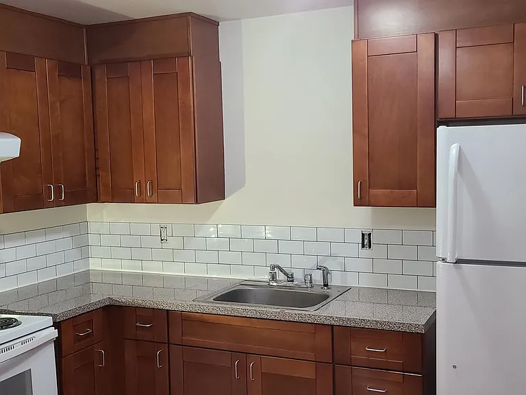 1215 Dumas Rd — Photo 3