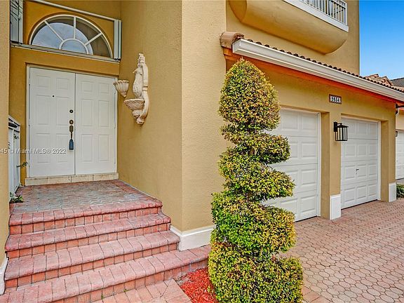 4th image of 9834 NW 29th St #0