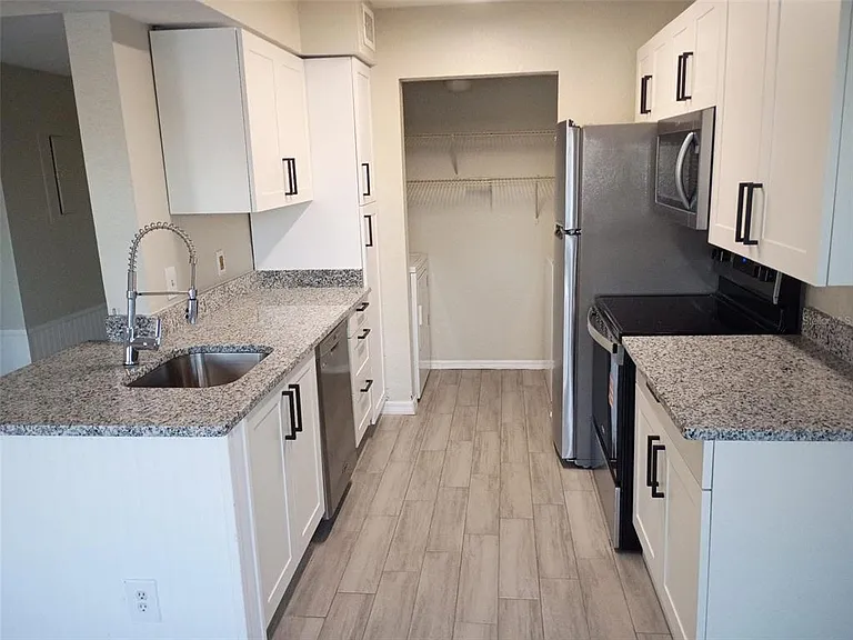 1037 S Hiawassee Rd #2818 — Photo 8