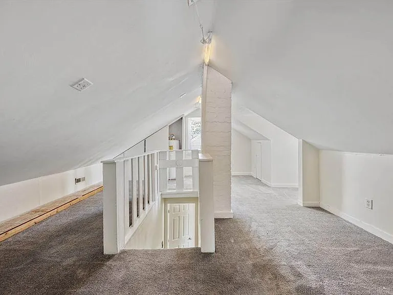 Upstairs loft area
